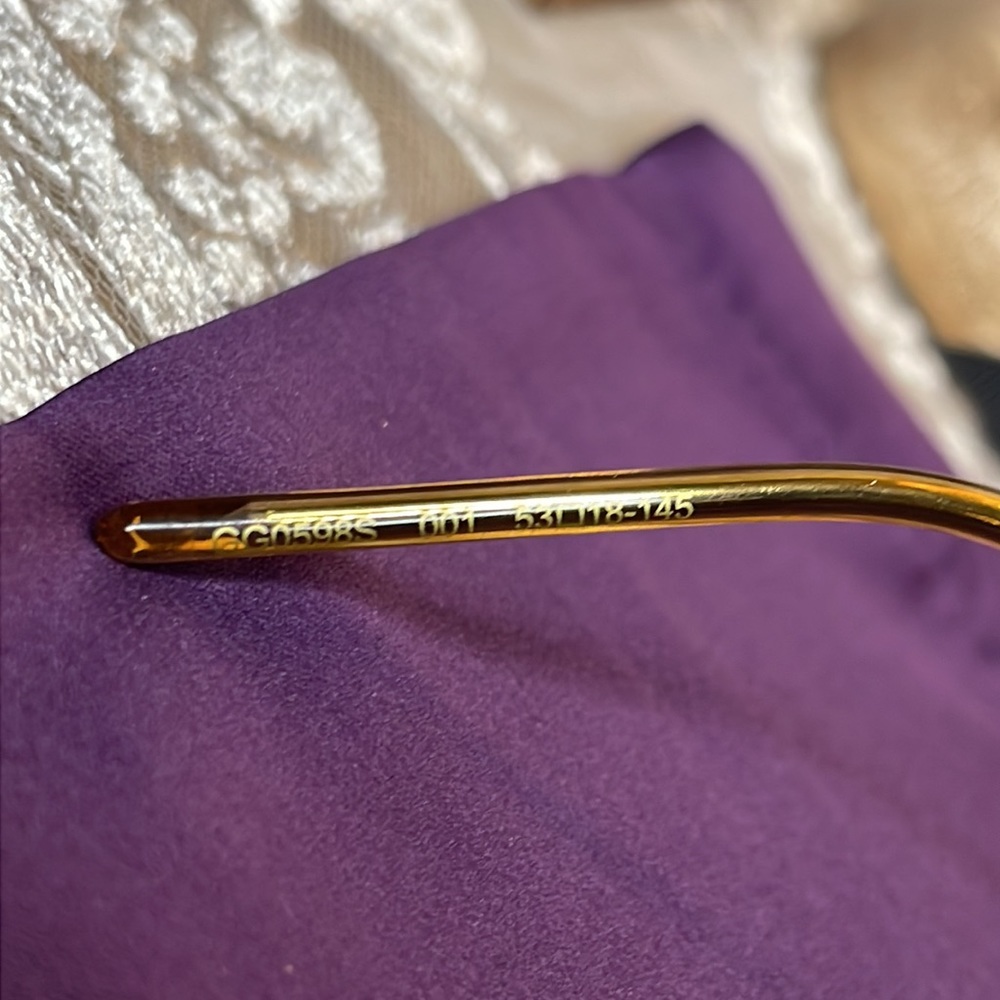 Authentic NWOT GUCCI Sunglasses - Picture 6 of 8